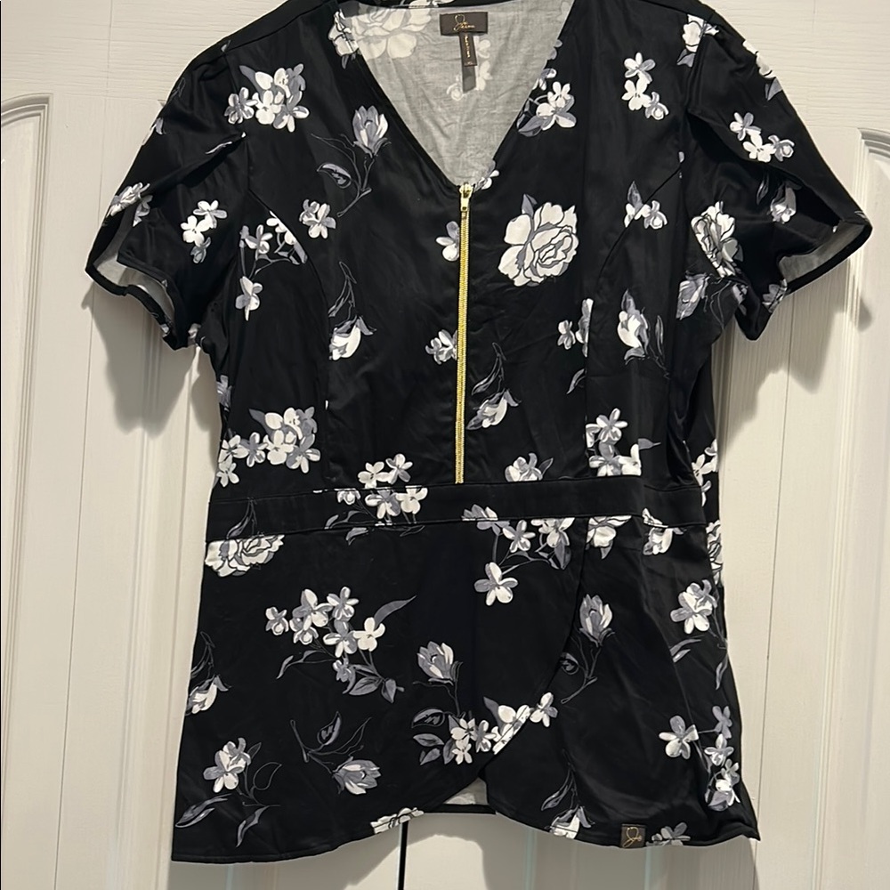 Jaanuu Black and White Zippered Floral Tunic Scrubs